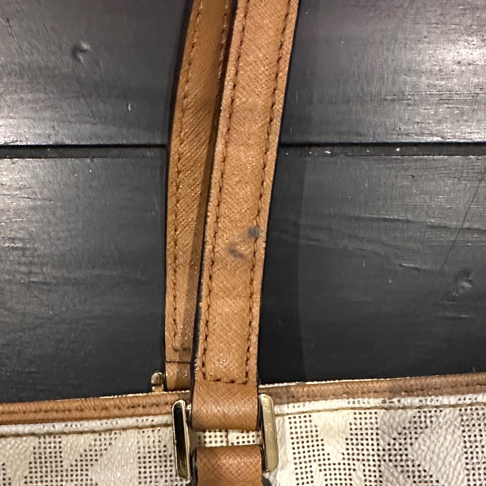 Michael Kors Signature Cream and Brown Tote - Picture 8 of 9